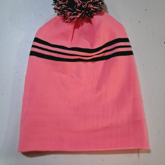 Alpha Kappa Alpha pink green 💚 pom hat knitted beanie - Picture 5 of 5